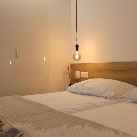 Appartement Hideaway Nr 17 - Amelander Kaap Hollum  Exterior photo