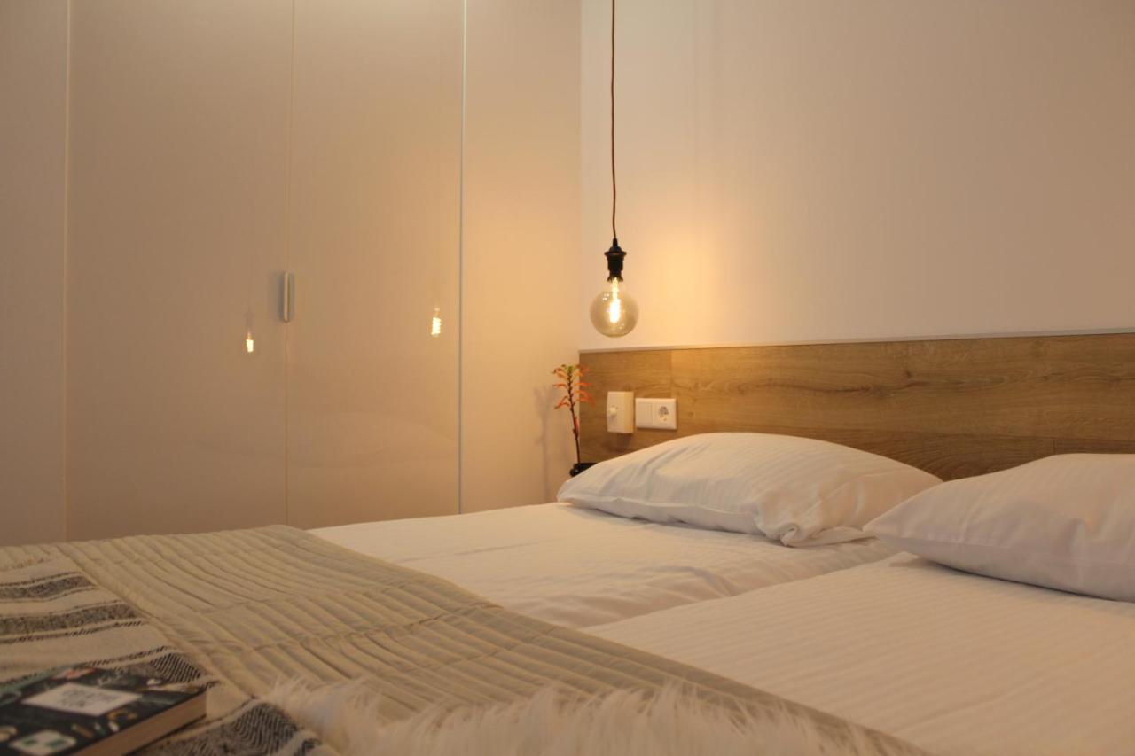 Appartement Hideaway Nr 17 - Amelander Kaap Hollum  Exterior photo